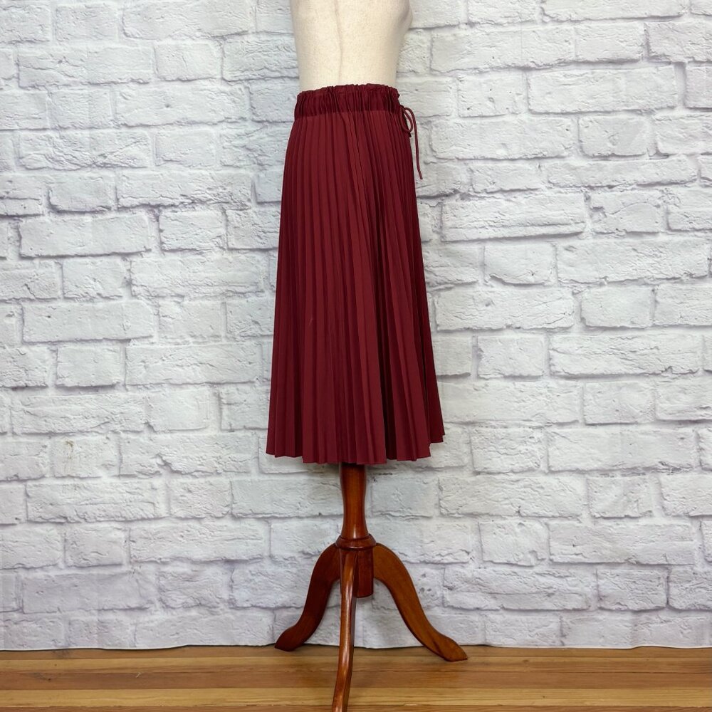 Athleta Hayes Crimson Pleated Midi Skirt - Picture 3 of 9